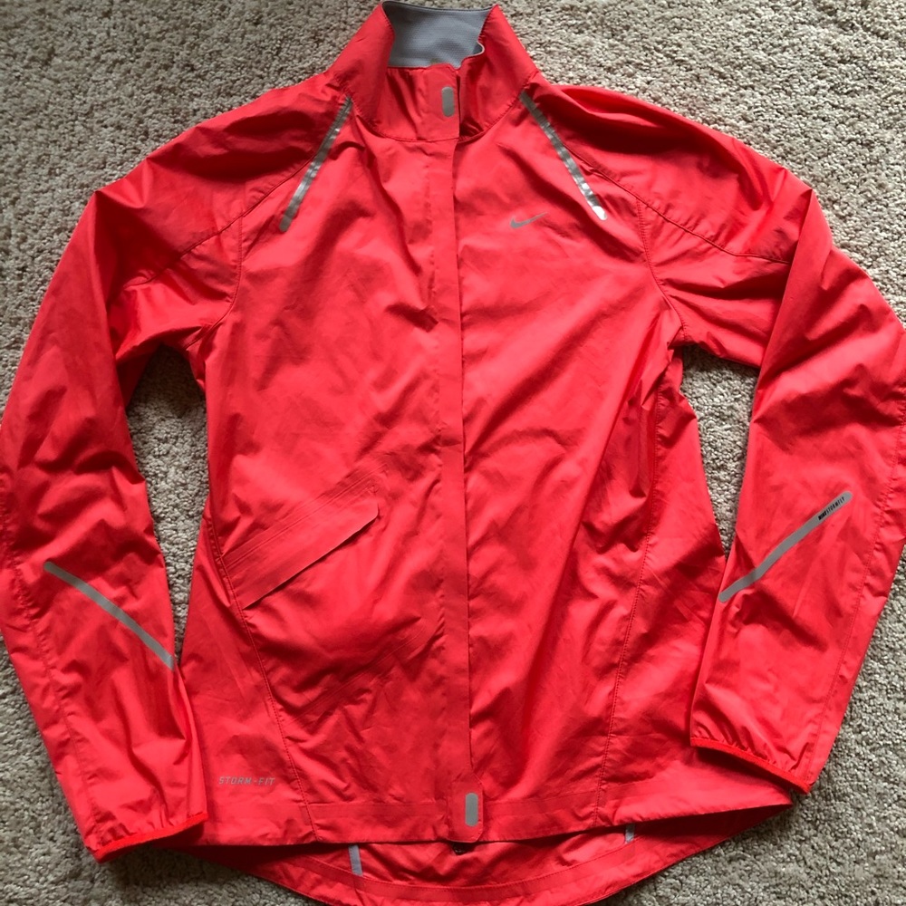 NIKE RUNNING JACKET